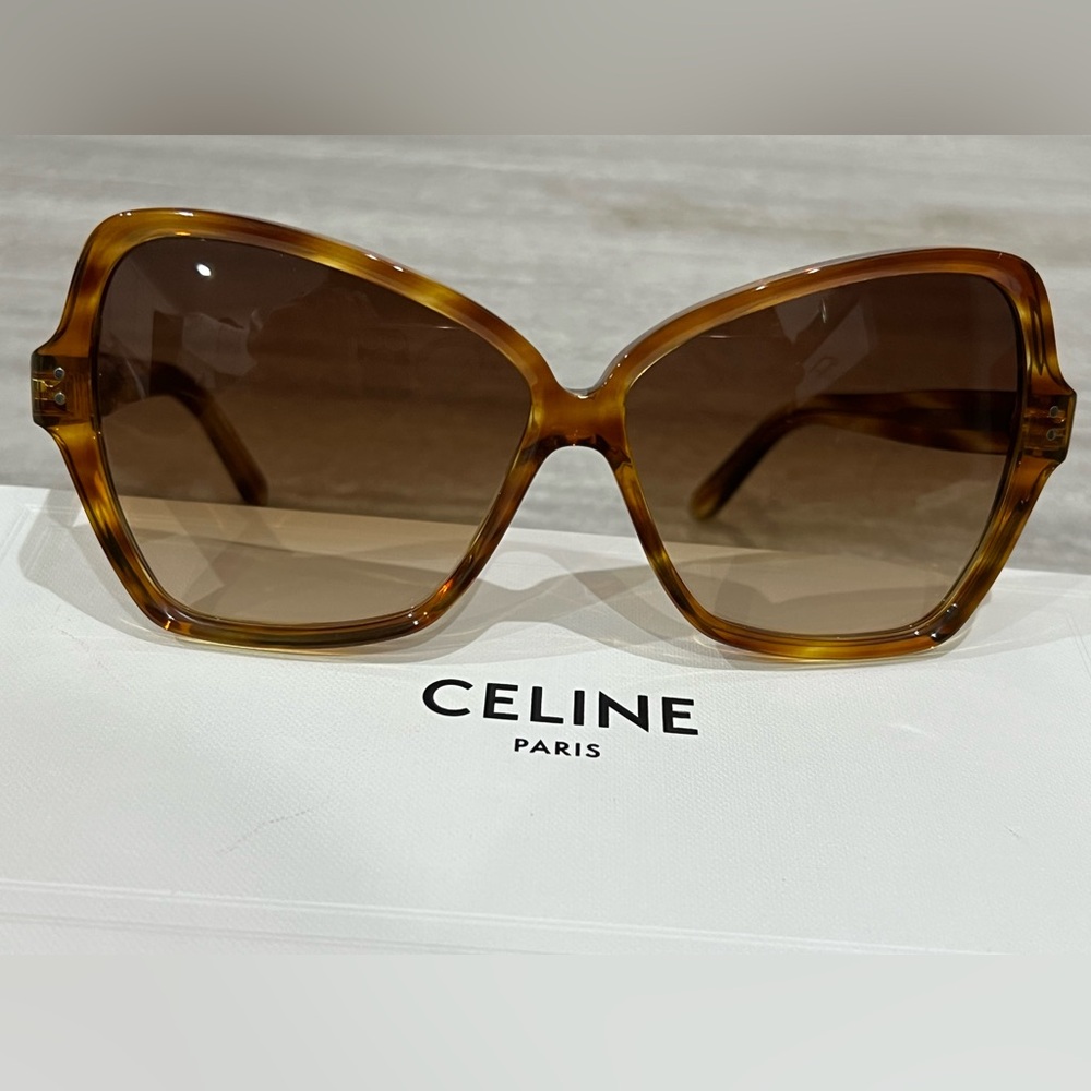 Celine Tortoise Shell Sunglasses - Picture 4 of 5